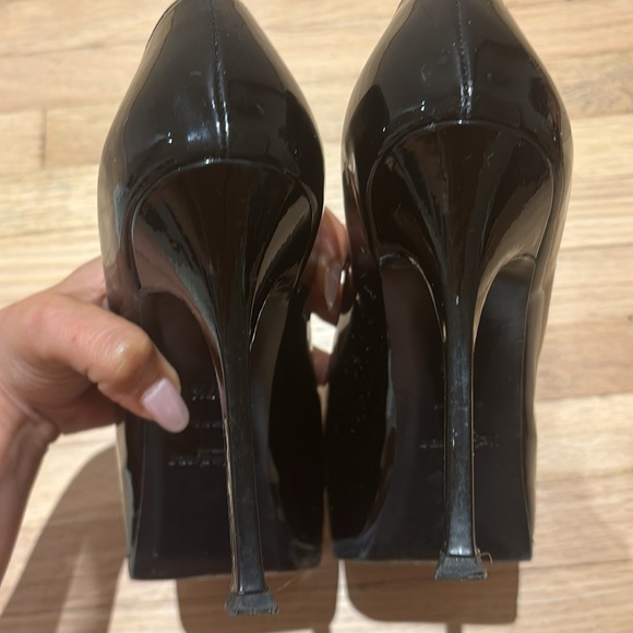YSL PATENT LEATHER BLACK PUMPS - Picture 6 of 8